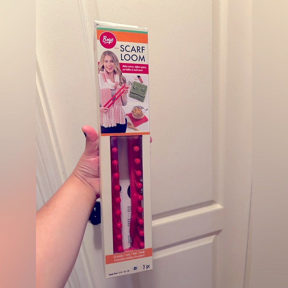 Boye Red Scarf Loom